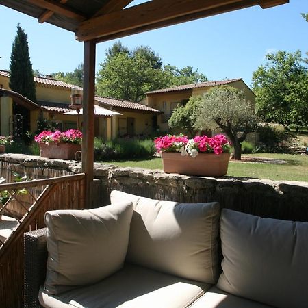 Le Mas Des Pierres Blanches Bed and Breakfast Venasque Exteriör bild