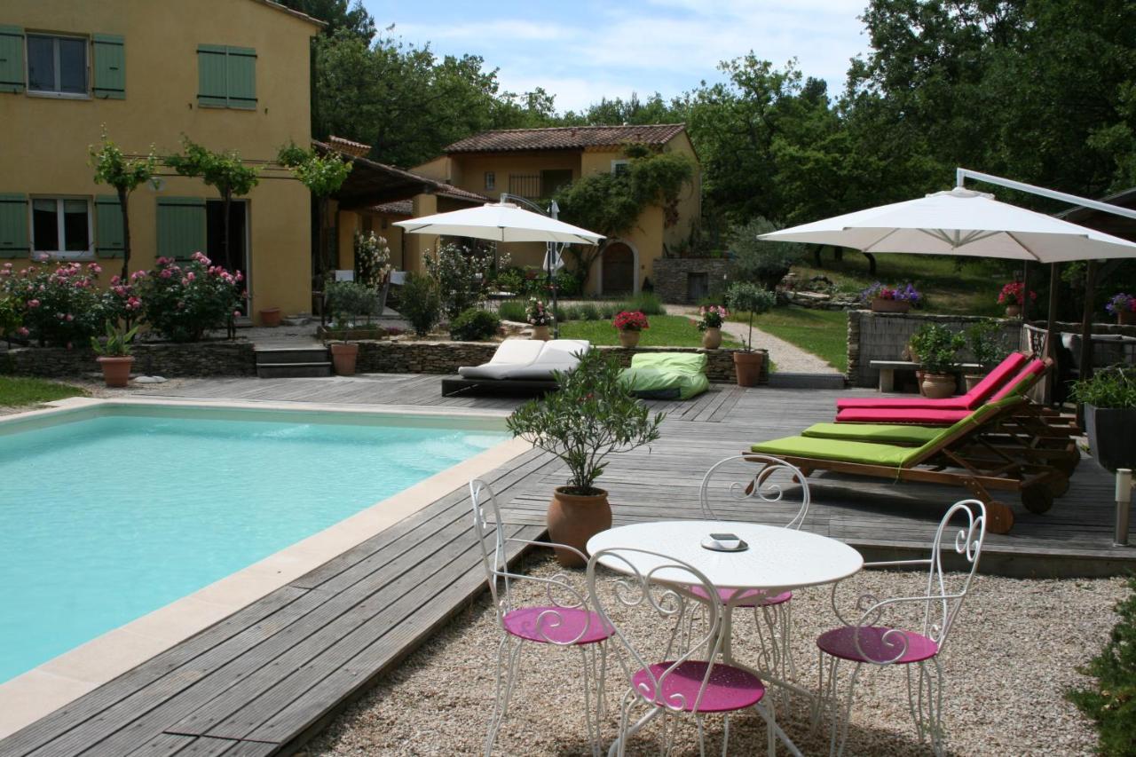 Le Mas Des Pierres Blanches Bed and Breakfast Venasque Exteriör bild